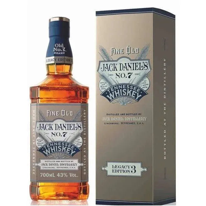 Jack Daniel's No. 7 Tennessee Whiskey bottle and packaging on a white background
