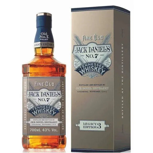 Jack Daniel's No. 7 Tennessee Whiskey bottle and packaging on a white background