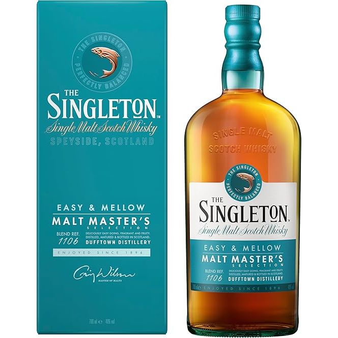 Singleton whisky bottle and packaging on a white background